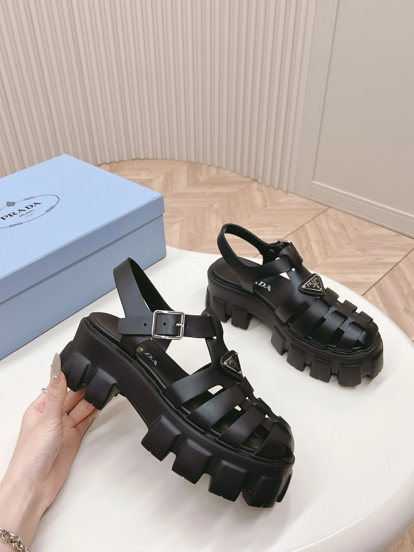 &COCO--- Pr141 1X853M_3LKK_F0002_F_DD55 1X853M_3LKK_F0002_F_055 Thick soles：5.5cm item:D-X062E2007W